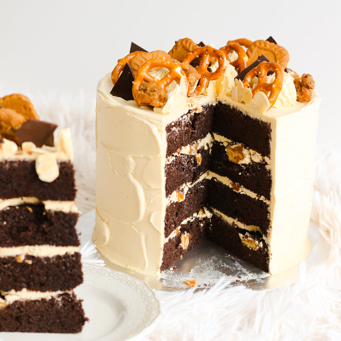 5 Decorating Tips for an All-Star Cake
