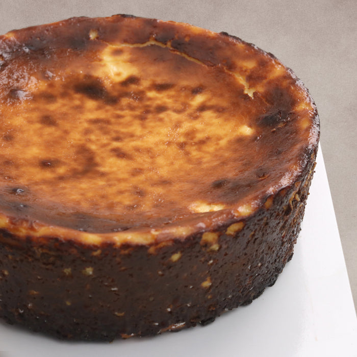 Aussie Burnt Cheesecake 6"