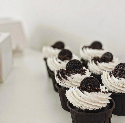 Cookie & Cream with Dark Chocolate Oreo Cupcakes