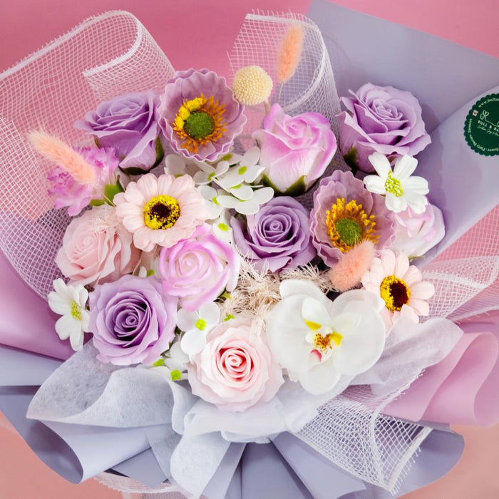 Cassadra Bouquet (Preserved & Soap Flower)