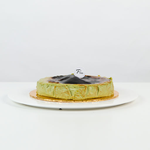 Burnt matcha cheese cake