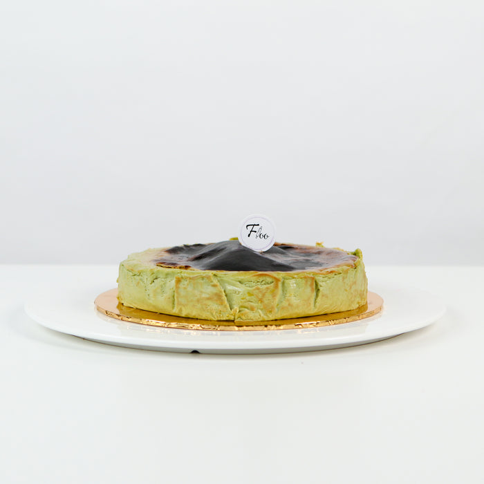 Burnt matcha cheese cake