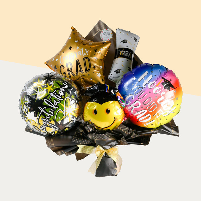 Graduation foil balloon bouquet