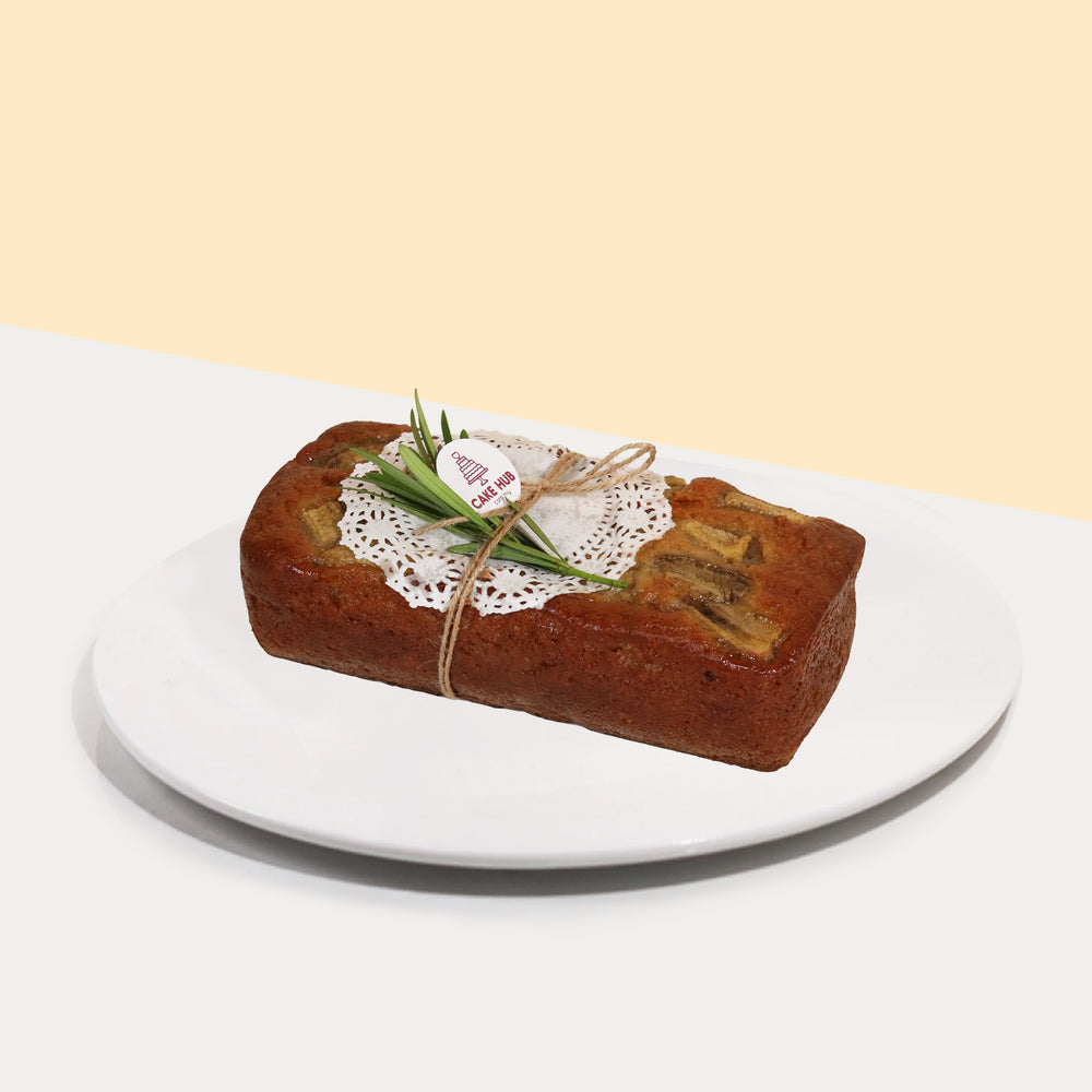 Vegan banana loaf with fresh bananas