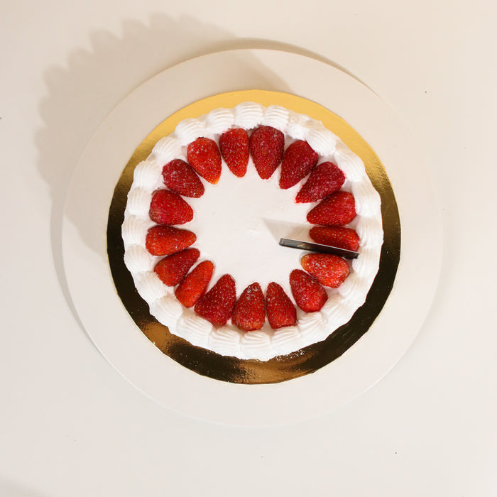Snow Red - Cake Together - Online Birthday Cake Delivery
