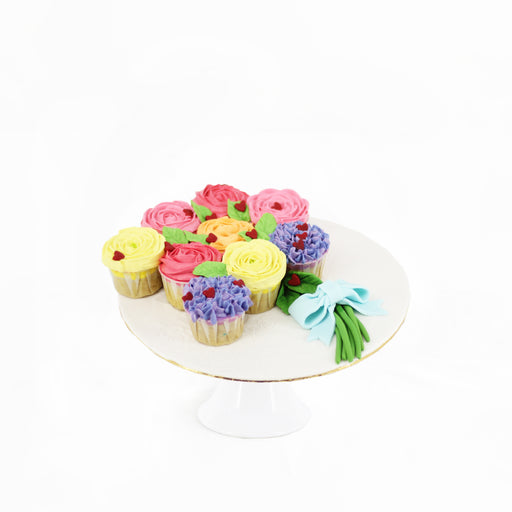 Bouquet made of piped buttercream cupcakes